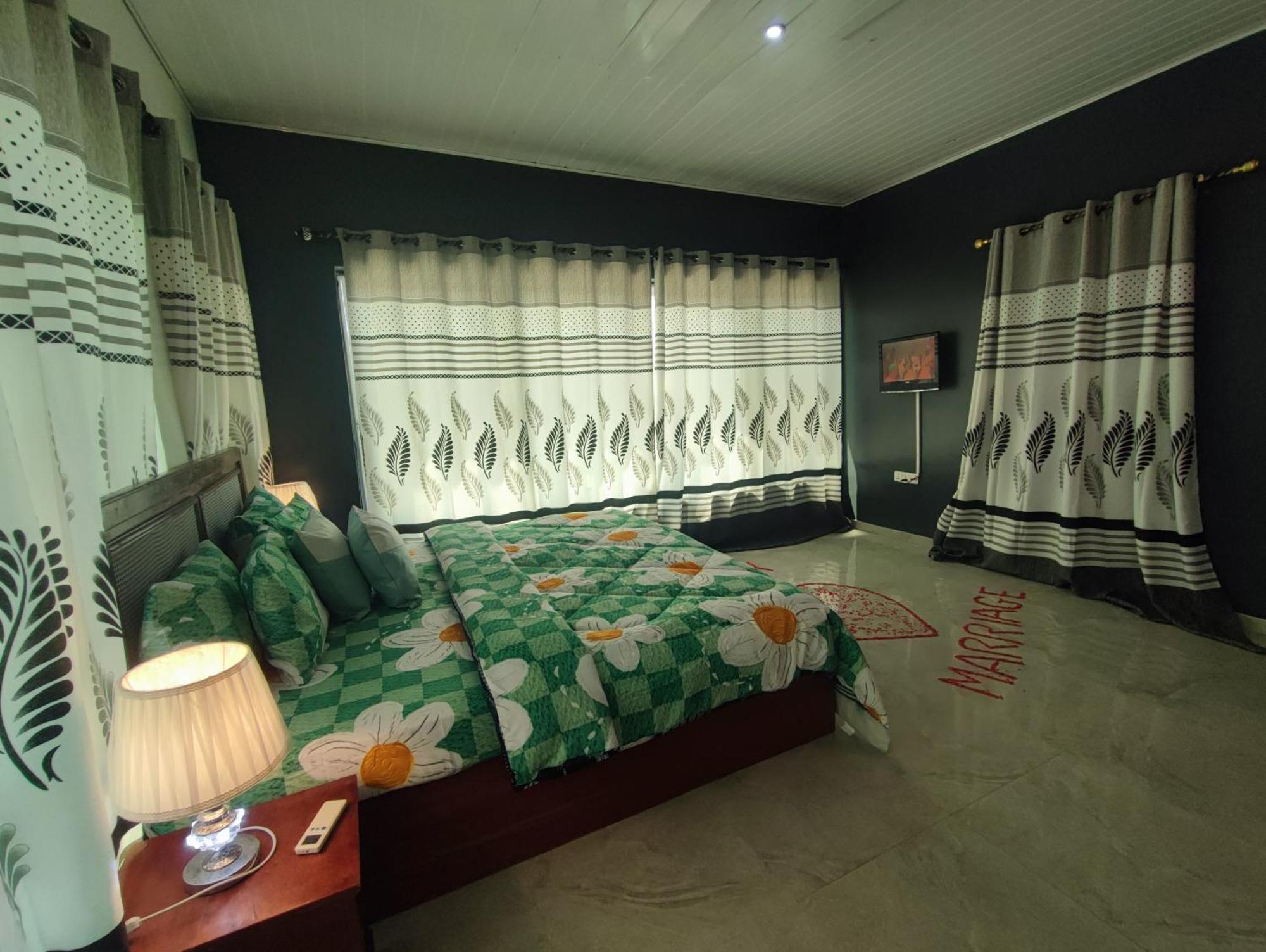 阿克拉 Ellisa Hospitality And Spa酒店 外观 照片