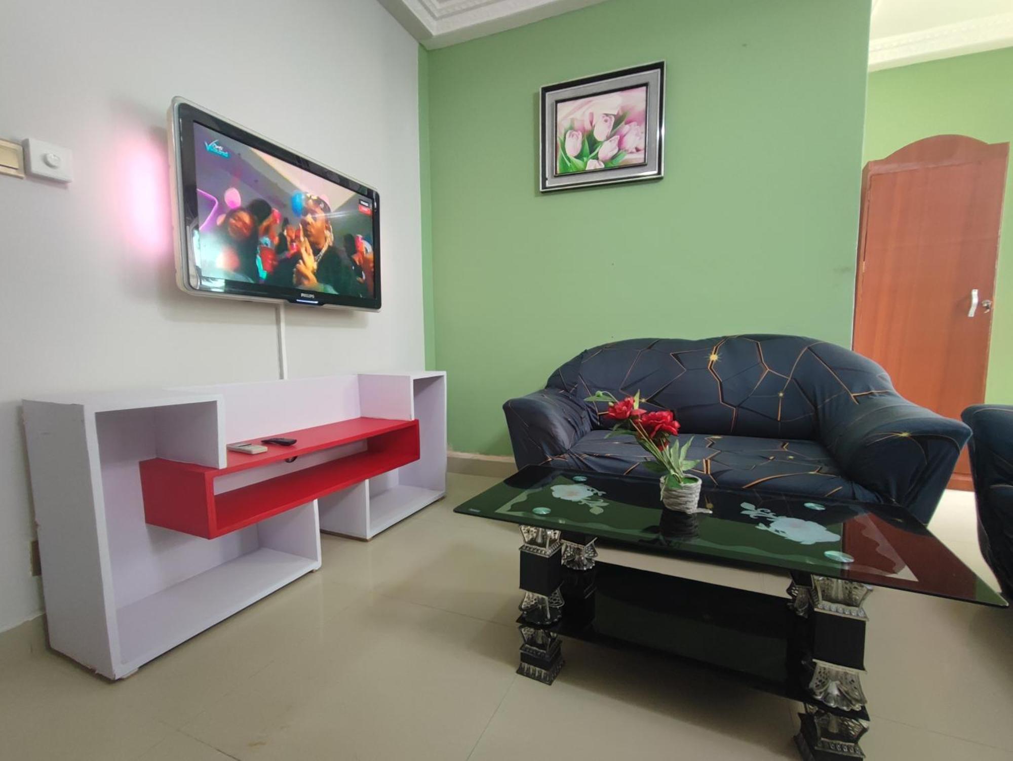 阿克拉 Ellisa Hospitality And Spa酒店 外观 照片